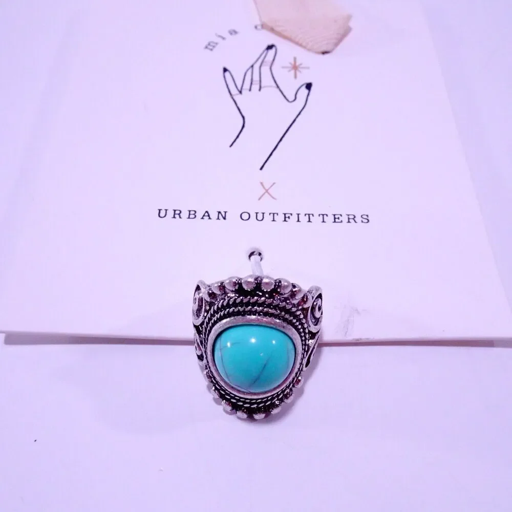 Urban Outfitters Women's Southwestern Turquoise Statement Ring Sz 7 NWT 35